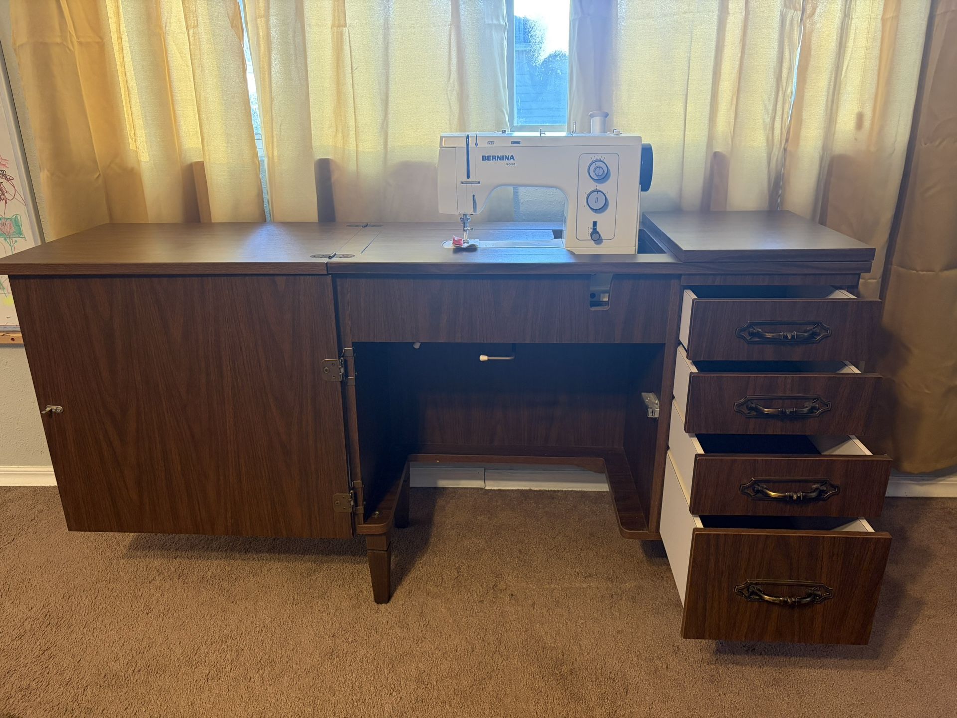 Vintage Bernina 830 Sewing Machine + Original Expanding Wood Table & Accessories