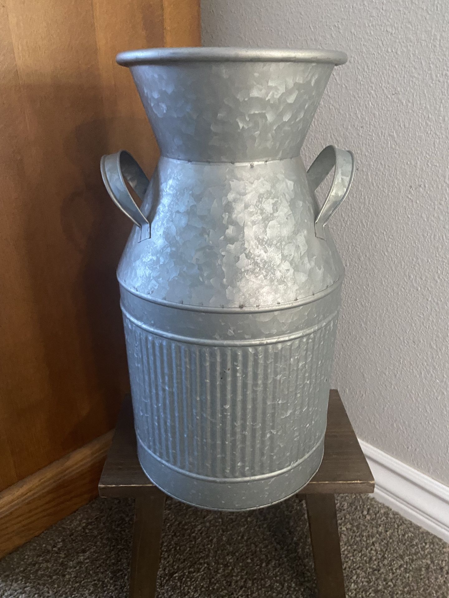 Farmers galvanized Milk can
