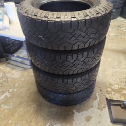 GOODYEAR WRANGLER DURATRAC 