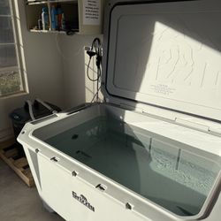Oversized Cold Plunge With 1/2 Hp Chiller