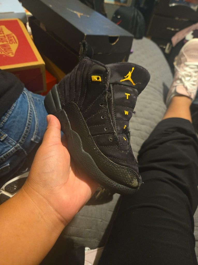 Jordan 12 Retro