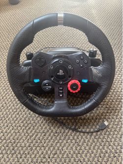Logitech G29 Driving Force Racing Wheel with Pedals and Shifter