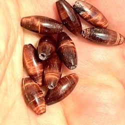 Mixed Lot Of 31 Tiger Eye & Goldstone Beads