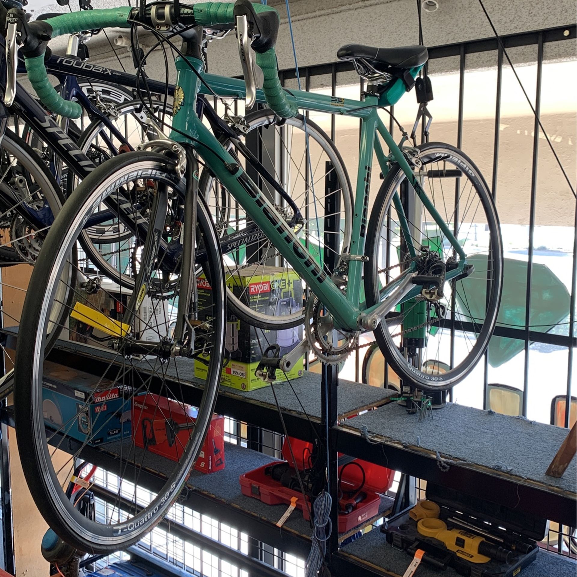 Bianchi SL3 Reparto Corse Lite Alloy & Carbon Fiber 18 Speed 700x23 Campagnolo Components