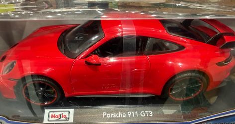 Toy Porsche red gt3 toy car 1;18