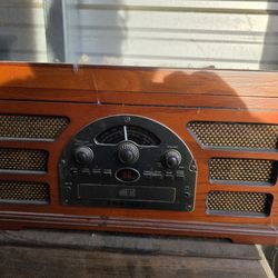 Type: All-in-one retro entertainment center / music system