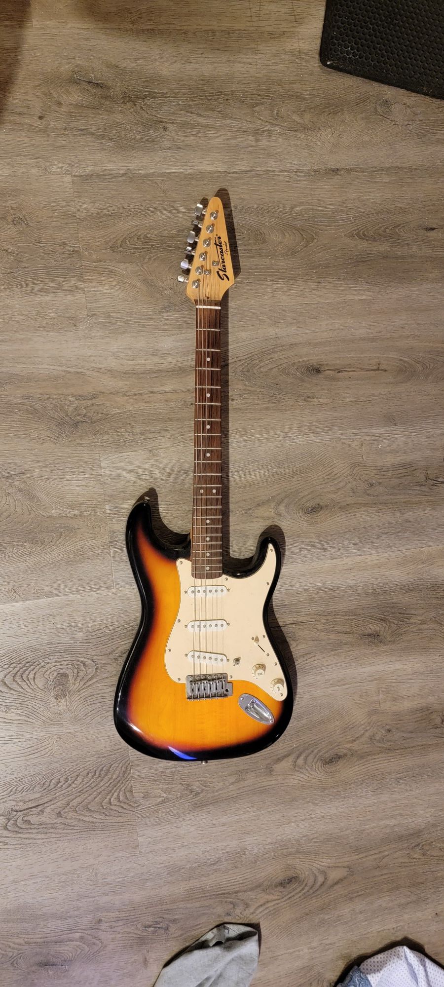 Sunburst Starcaster Electric Guitar by Fender 