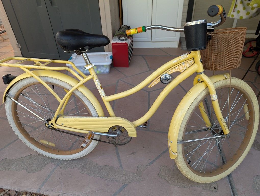 Huffy Nell Lusso Womens Beach Cruiser