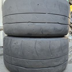 (2) 255 40 17 Nitto Tires 