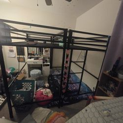 2 Bunk Bed With Ladder Frames
