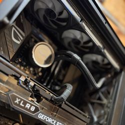 NZXT H7 Flow  PC Desktop 🖥️ for sale 4090 GPU