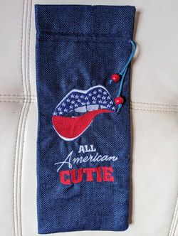 The "All American Cutie" Bottle Holder
