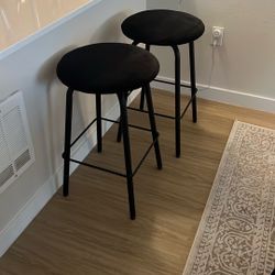 2 Bar Stools