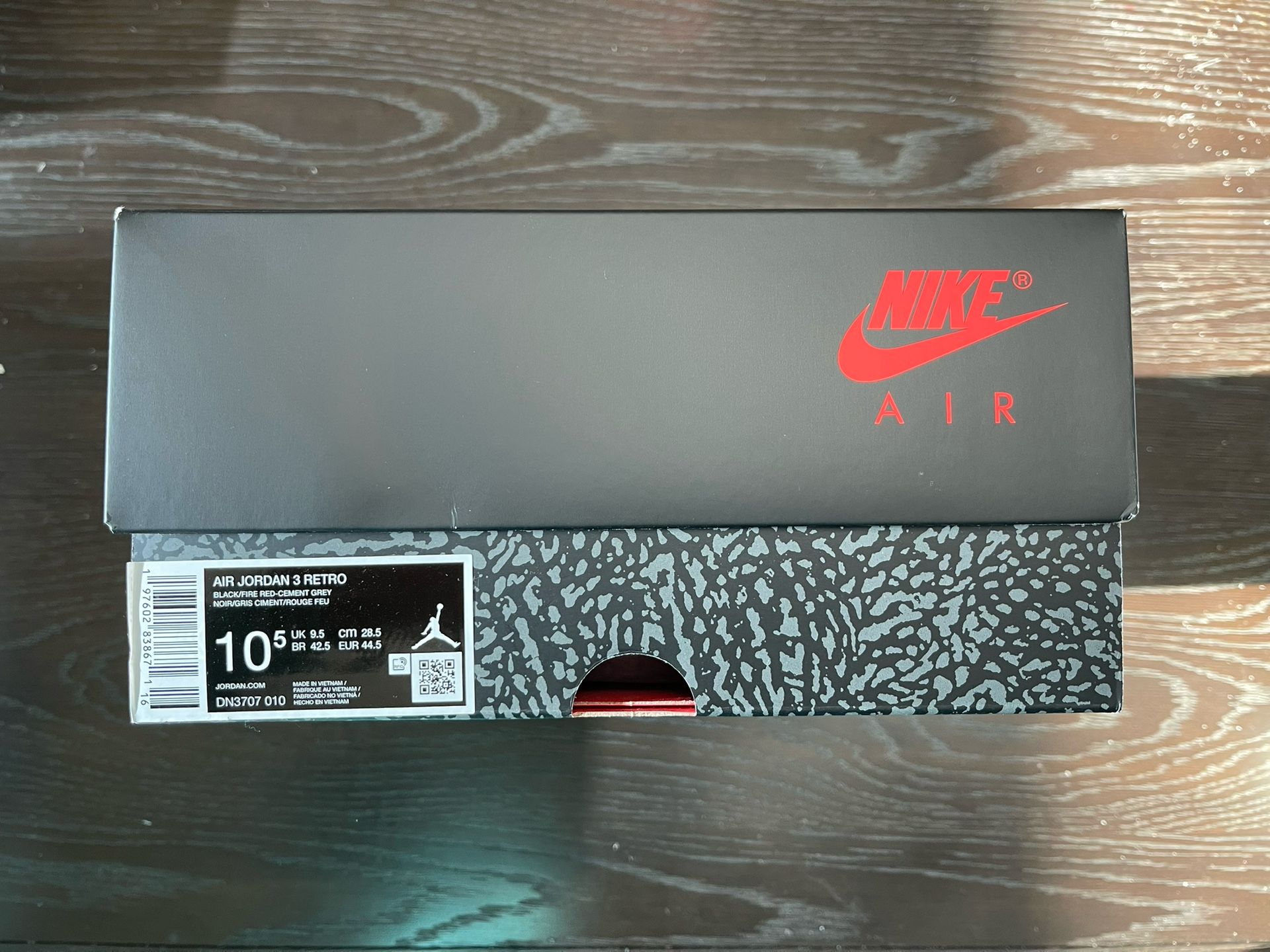 2024 Jordan 3 Retro OG Black Cement (DS) Size 10.5