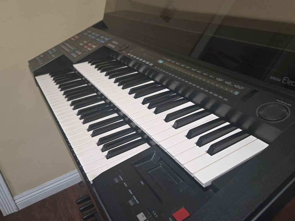 Yamaha Electone HS-7T for Sale in Santa Ana, CA - OfferUp