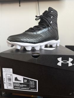 Youth Football Cleats Size 5Y