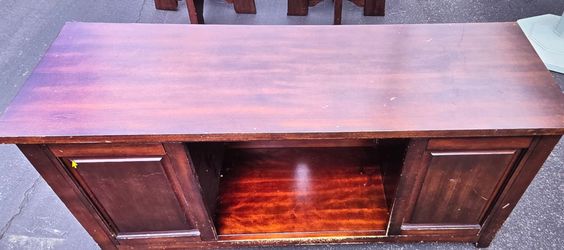 Free TV Stand