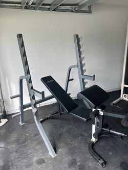 Squat Rack W Adjustable Bench Press for Sale in Wesley Chapel FL