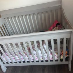 Baby Crib 