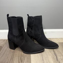 Express Womens Ankle Boots Booties Black Suede Block Heels Pointed Toe Zip Sz 6