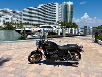 Triumph Bonneville 2012 SE
