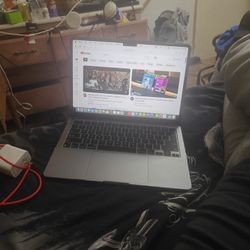 Mac Book Air M2 Brand New 