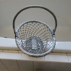 BASKET