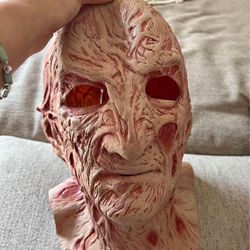 Brandnew Freddy Kruger Mask