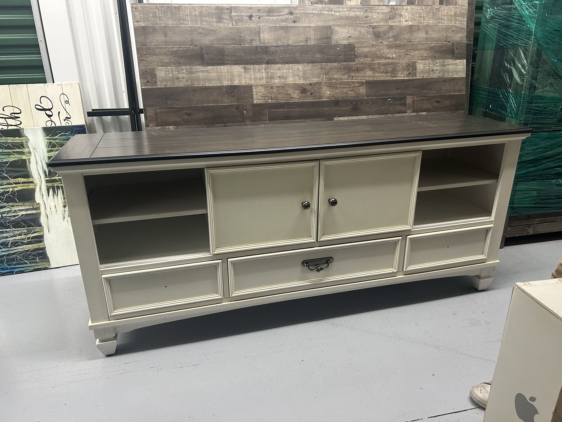 Modern Farmhouse TV Stand / Sideboard