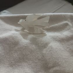 Ventage Bethlehem  Mother Of Pearl  Broch Pin