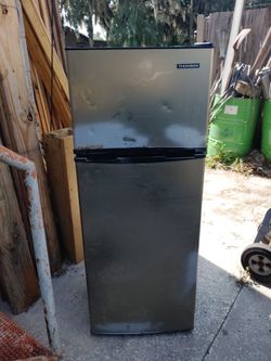 Small refrigerator