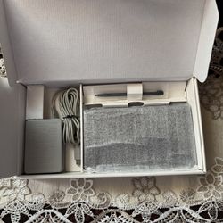 Nintendo DSi Black Handheld System Console Complete In Box