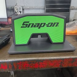 Snap On Speaker 