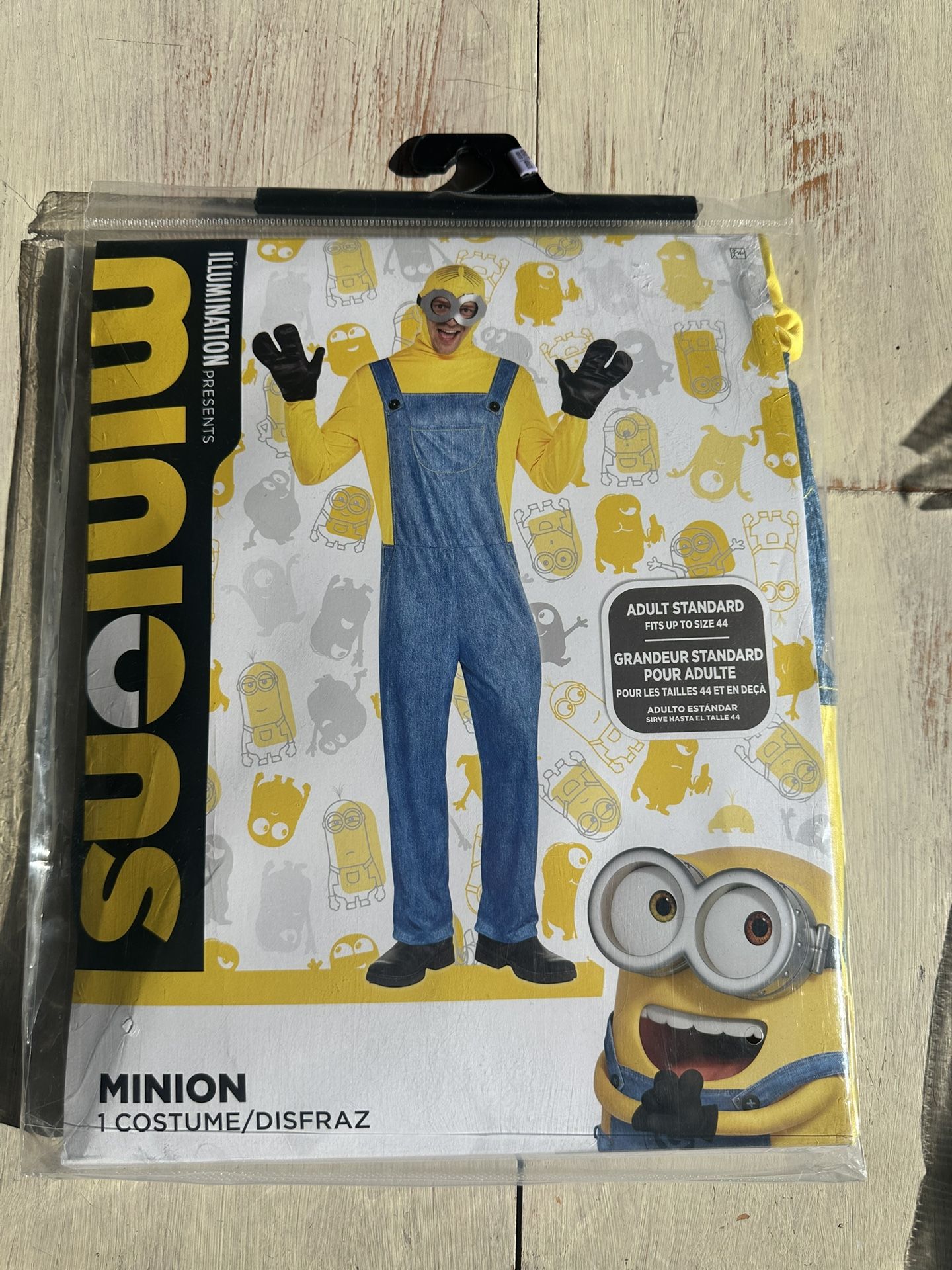 🎃 BRAND NEW HALLOWEEN COSTUMES – NEVER WORN! 👻