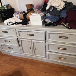 Dresser Plus Two Side Dresser