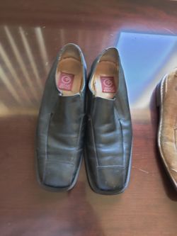 Dress shoes
