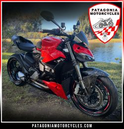 2022 Ducati Streetfighter V2