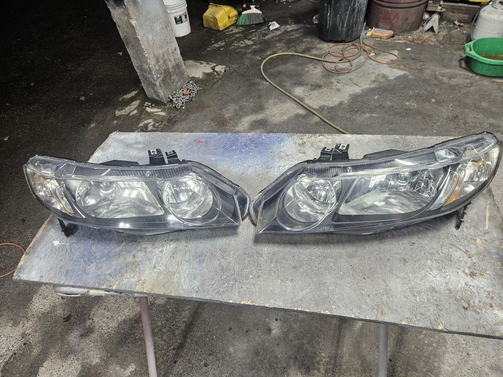 2011 Honda Civic Headlights  