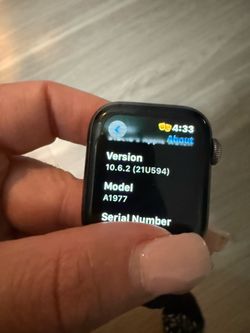 Apple Watch Series 4 (model A1977)
