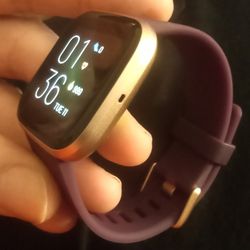 Brand New Never Used Premium Women's Fitbit Smartwatch 