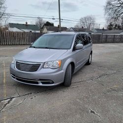 2013 Chrysler Town & Country