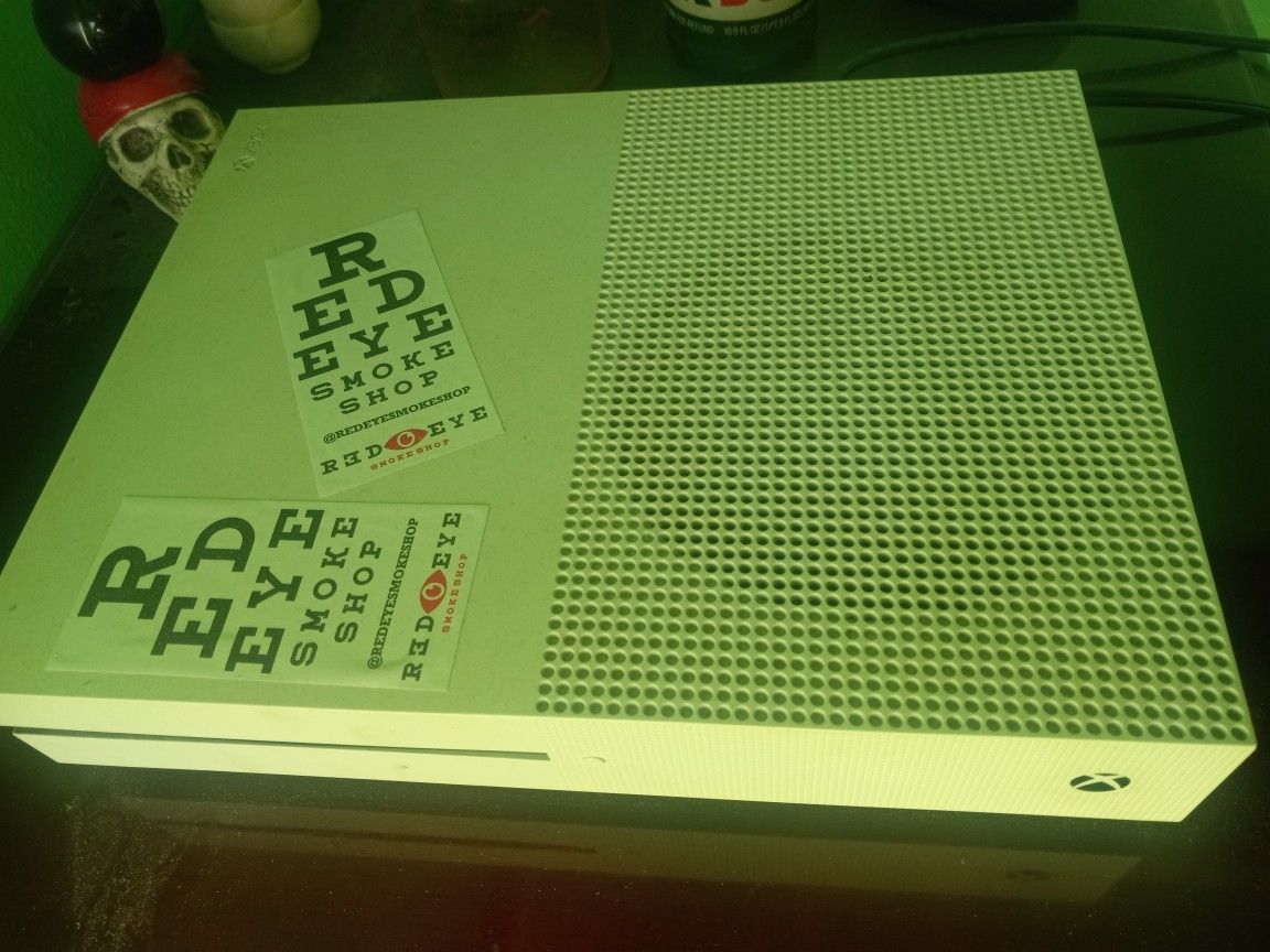 Xbox One S