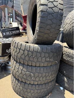 295 70 R 18 Bfgoorich ko2 en perfectas condiciones de Vida