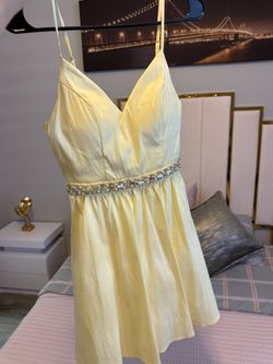 Yellow dress