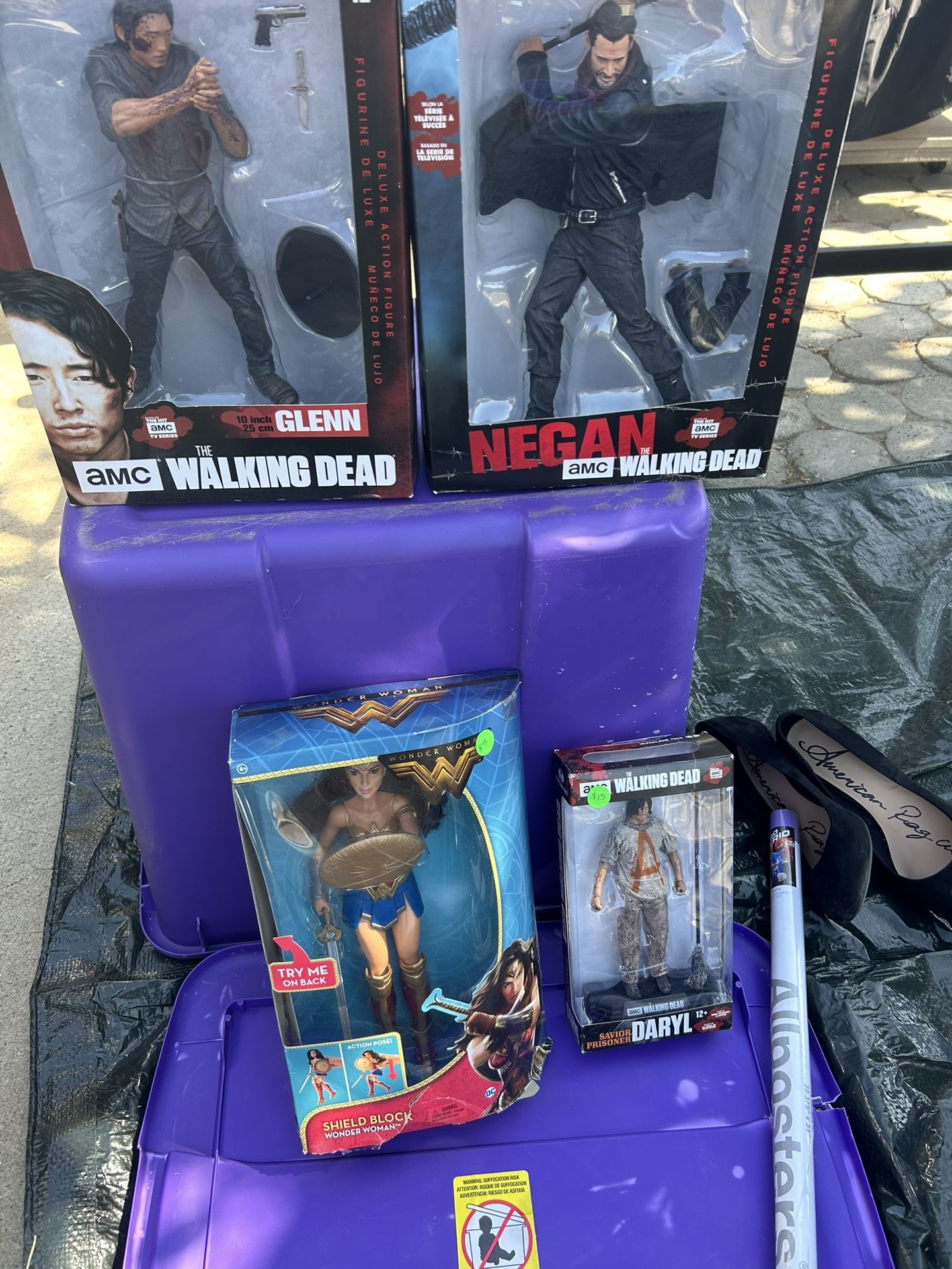 walking dead collectibles 