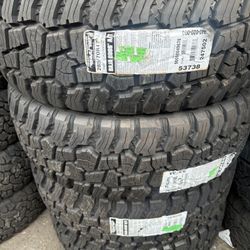 M/T 285/70R17 A/T TIRES FOR SALE!!!!