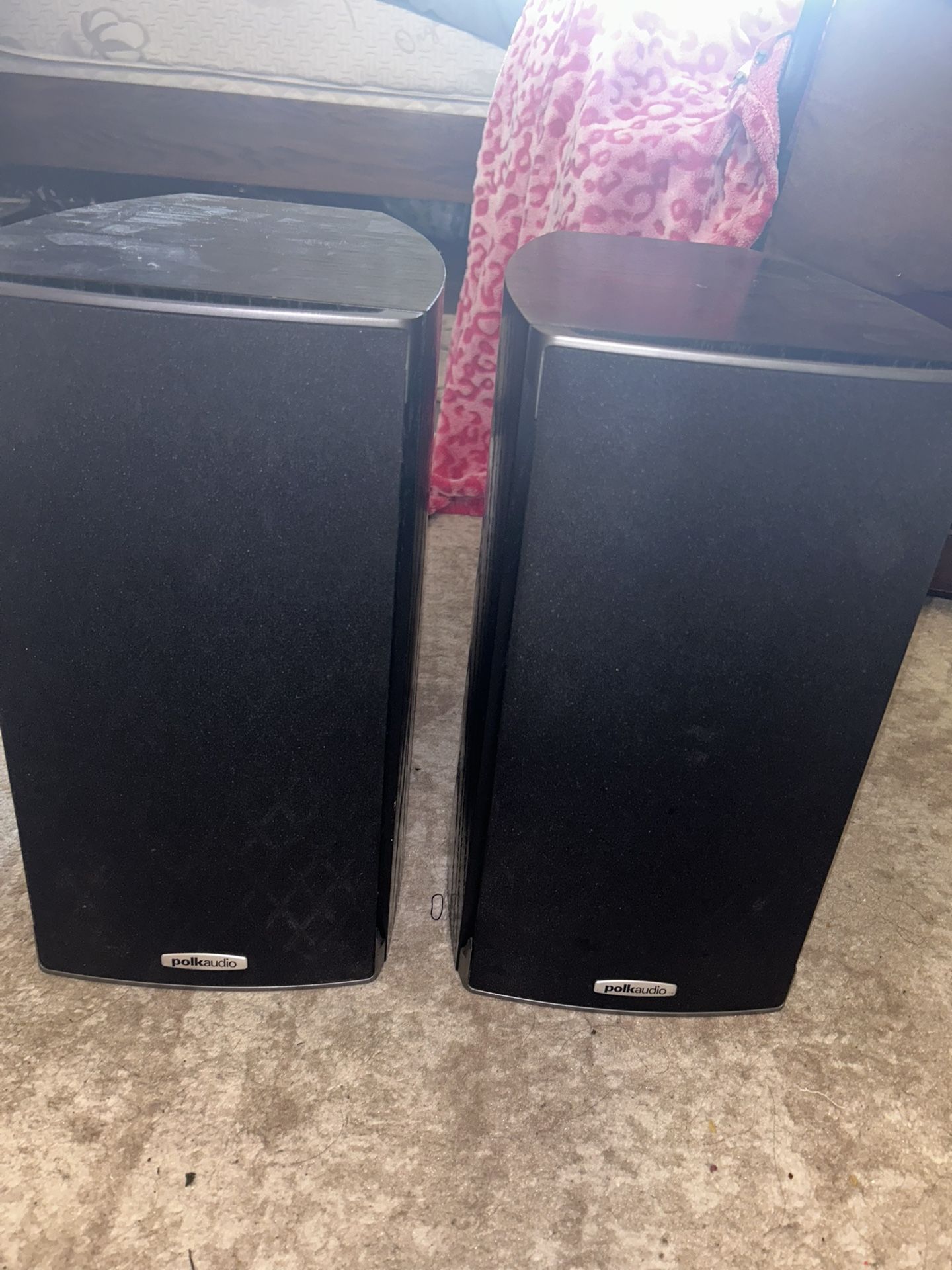 Polk bookshelf speakers
