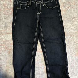 dark wash denim capri pants