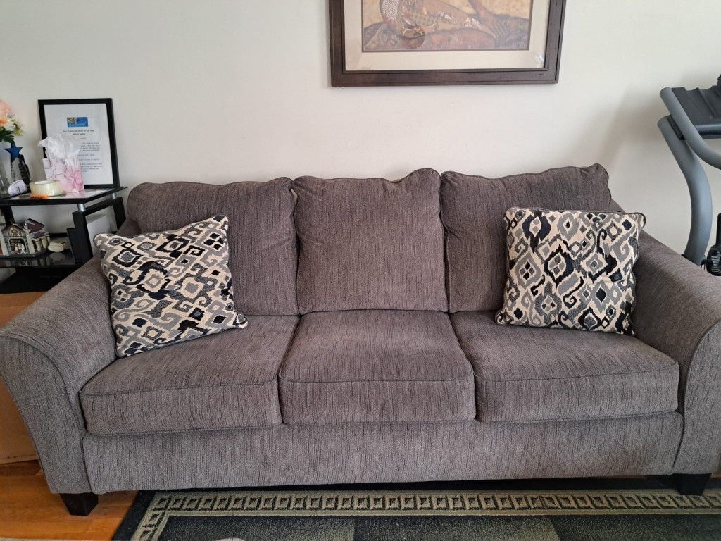 Living Room Furniture Set.