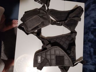 Shoulder holster